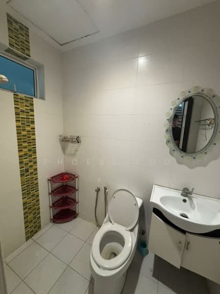 Apartment for Sale at Sri Samudera Apartment (Seaview Residence Suites) - Phoebe Foo - Bathroom - PropertyGuru.com.my