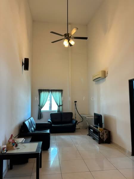Apartment for Sale at Sri Samudera Apartment (Seaview Residence Suites) - Phoebe Foo - Living Room - PropertyGuru.com.my