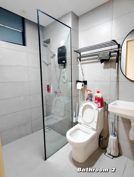 Condominium for Rent at Vivo Executive Apartment - Andrew Chow - Bathroom - PropertyGuru.com.my