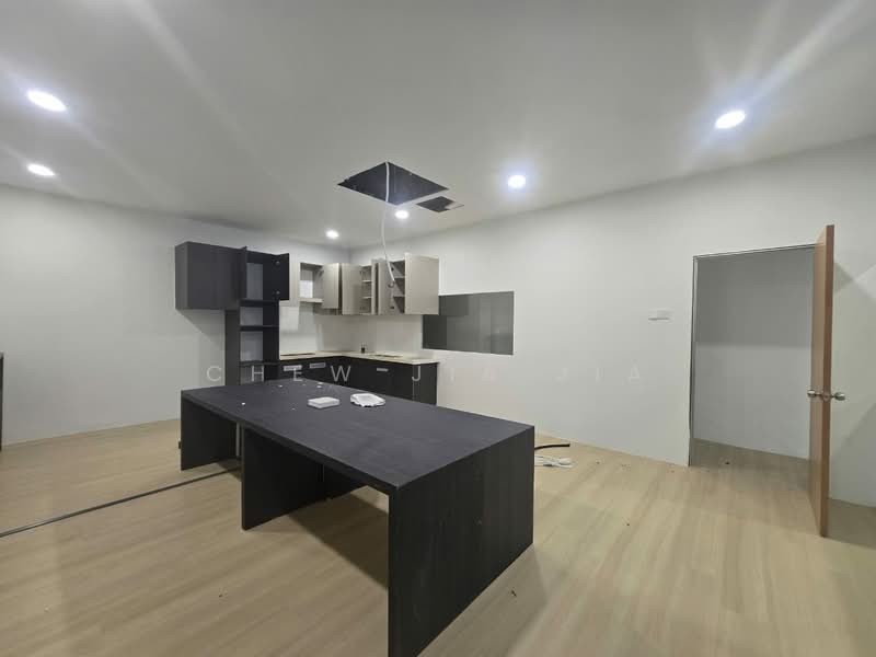 Johor Jaya Rosmerah untuk Untuk Disewa - RM 6,000 /bulan, Apr 2026 - Kitchen - PropertyGuru.com.my
