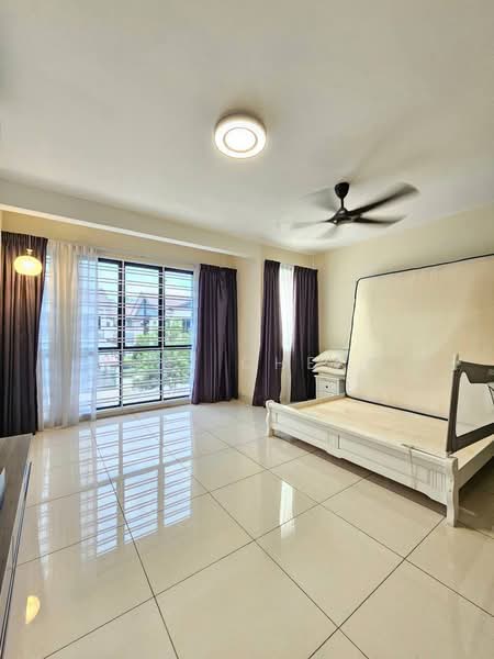 2-storey Terraced House for Rent in Taman Glenmarie (Johor Bahru) - Yuki Cheng - Bedroom - PropertyGuru.com.my