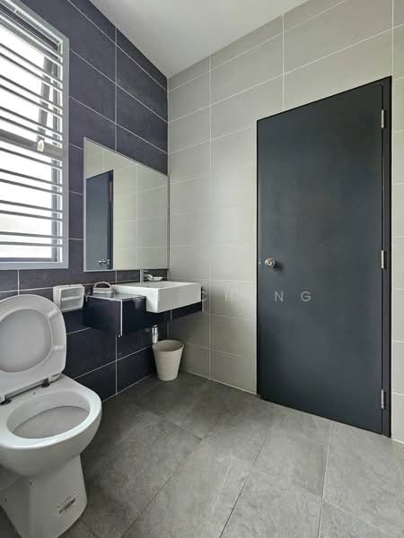 2-storey Terraced House for Rent in Taman Glenmarie (Johor Bahru) - Yuki Cheng - Bathroom - PropertyGuru.com.my