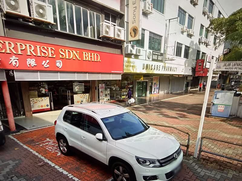Shop / Office for Rent in Seksyen 52 (Petaling Jaya) - Jim Lee - Exterior - PropertyGuru.com.my