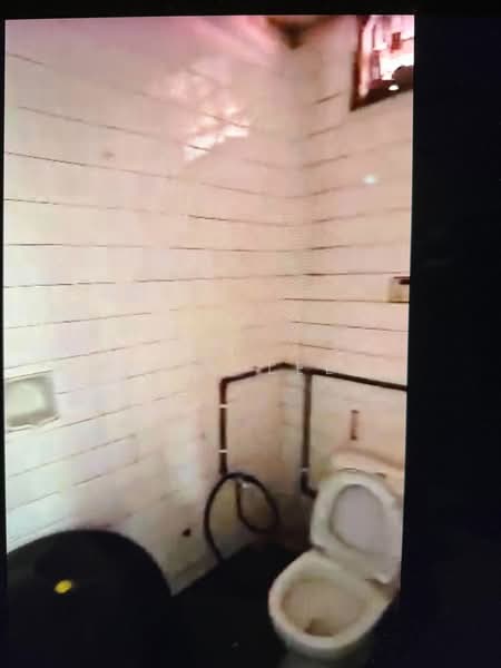 Shop / Office for Rent in Seksyen 52 (Petaling Jaya) - Jim Lee - Toilet - PropertyGuru.com.my