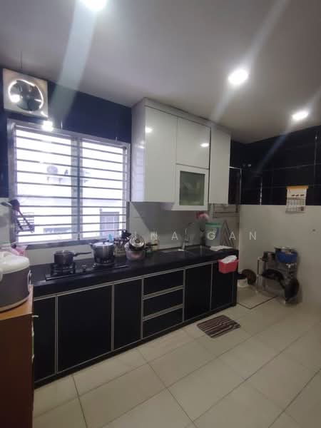 2-storey Terraced House for Sale in Taman Seri Austin (Tebrau) - Sabrina Gan - Kitchen - PropertyGuru.com.my