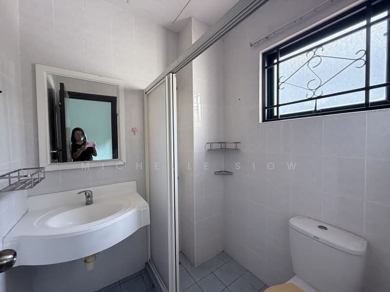 Semi-Detached House for Sale in Taman Bukit Segar (Cheras) - Michelle Siow - Bathroom - PropertyGuru.com.my