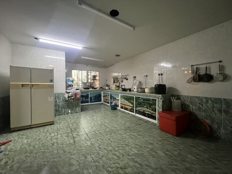 Semi-Detached House for Sale in Taman Bukit Segar (Cheras) - Michelle Siow - Kitchen - PropertyGuru.com.my