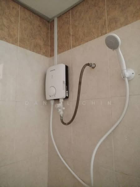 Condominium for Rent at Platinum Hill PV 6 - Daniel Chin - Bathroom - PropertyGuru.com.my