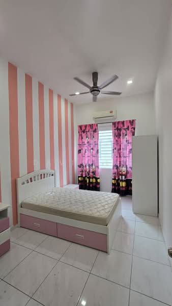 Taman Naluri Indah untuk Untuk Disewa - RM 2,500 /bulan, Mac 2026 - Bedroom - PropertyGuru.com.my