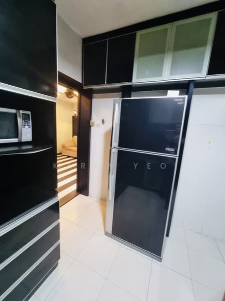 Service Residence for Sale at Tebrau City Residences - Karen Yeo - Kitchen - PropertyGuru.com.my