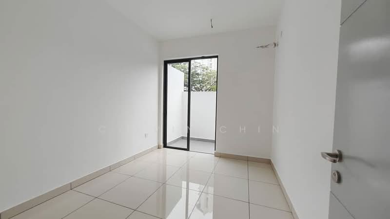3-storey Terraced House for Sale in Taman Melawati (Ulu Kelang) - calvin Chin - Balcony - PropertyGuru.com.my