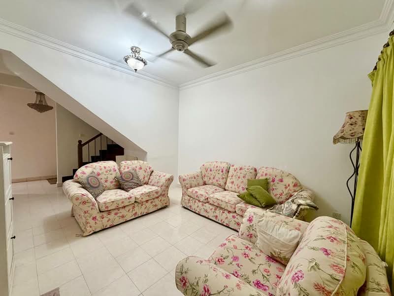 2-storey Terraced House for Sale in Seksyen 7 (Bangi) - Azli Ibrahim - Living Room - PropertyGuru.com.my