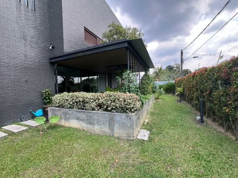 Bungalow for Sale in Seksyen 5 (Petaling Jaya) - Vivien Lee - PropertyGuru.com.my