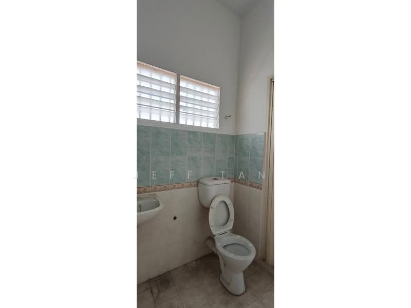 2-storey Terraced House for Sale in Panorama Lapangan Perdana (Ipoh) - Jeff Tan - Bathroom - PropertyGuru.com.my