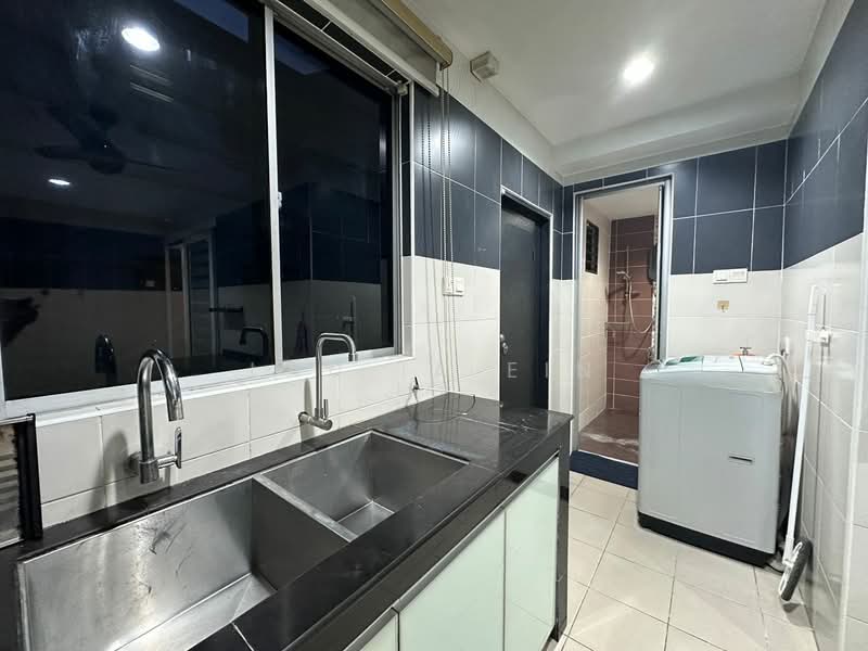2-storey Terraced House for Rent in Rawang (Selangor) - Lau Ia Ein - Kitchen - PropertyGuru.com.my