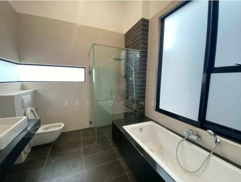 Semi-Detached House for Sale in Johor Bahru (Johor) - Brendy Hoo - Bathroom - PropertyGuru.com.my
