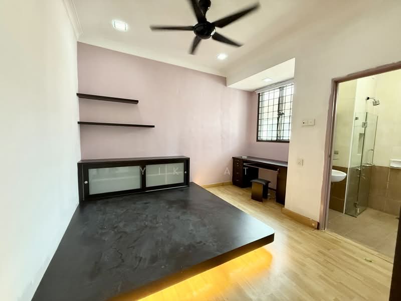 Link Bungalow for Sale in Austin Perdana (Tebrau) - Yik Tat - PropertyGuru.com.my