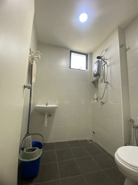 Rumah Teres 2 Tingkat untuk Disewa di Bandar Cassia (Batu Kawan) - Andrew Chow - Bathroom - PropertyGuru.com.my