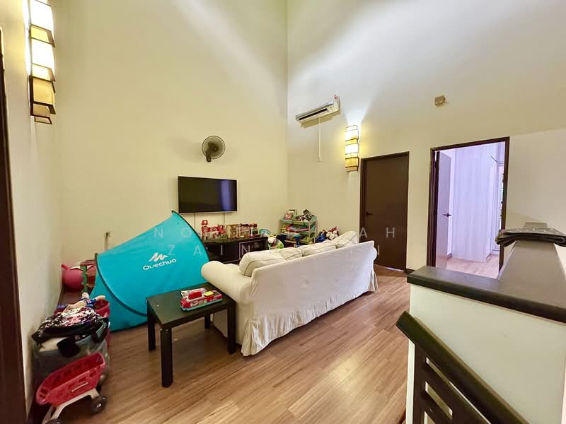 2-storey Terraced House for Sale in Denai Alam (Shah Alam) - NORFADILAH ZAINUDDIN - Living Room - PropertyGuru.com.my