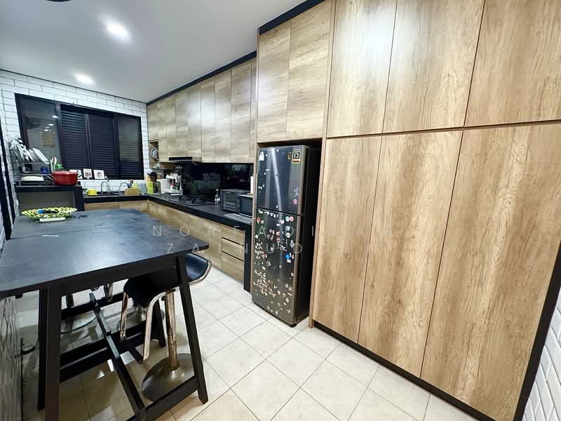 2-storey Terraced House for Sale in Denai Alam (Shah Alam) - NORFADILAH ZAINUDDIN - Kitchen - PropertyGuru.com.my