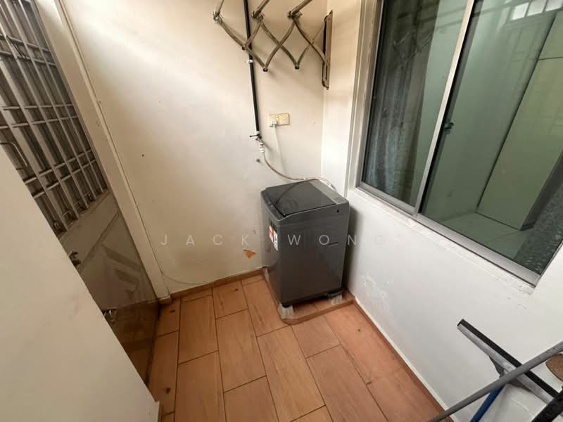 Nusa Bestari Nusas Bestaris untuk Untuk Disewa - RM 2,500 /bulan, Mac 2026 - Balcony - PropertyGuru.com.my