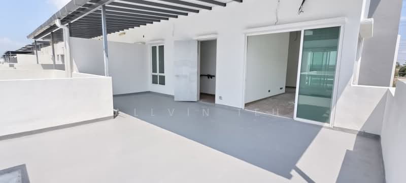 Laman Vista Alam untuk Untuk Dijual - RM 1,200,000, Mac 2026 - Balcony - PropertyGuru.com.my