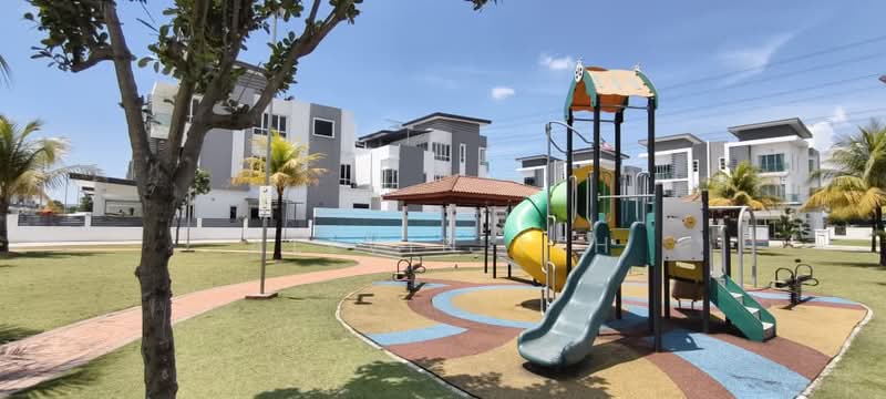 Laman Vista Alam untuk Untuk Dijual - RM 1,200,000, Mac 2026 - Exterior - PropertyGuru.com.my