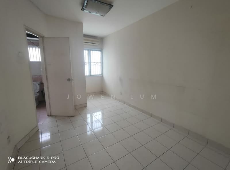 3-storey Terraced House for Rent in Taman Megah Kepong (Kepong) - Jowen Lum - Bathroom - PropertyGuru.com.my