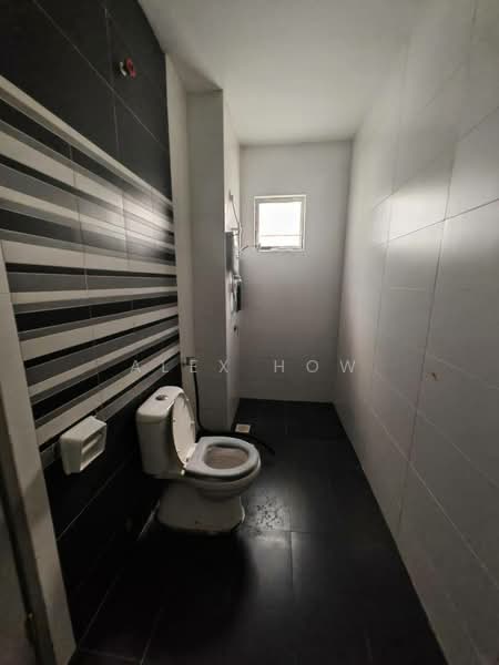Cluster House for Rent in Johor Bahru (Johor) - Alex How - Bathroom - PropertyGuru.com.my