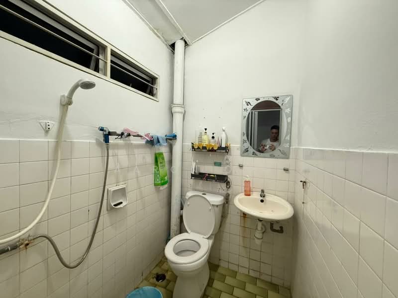 Taman Sri Rampai untuk Untuk Dijual - RM 550,000, Mac 2026 - Bathroom - PropertyGuru.com.my