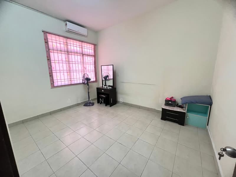 Terraced House for Rent in Johor Bahru (Johor) - Alanis Lee - Bedroom - PropertyGuru.com.my