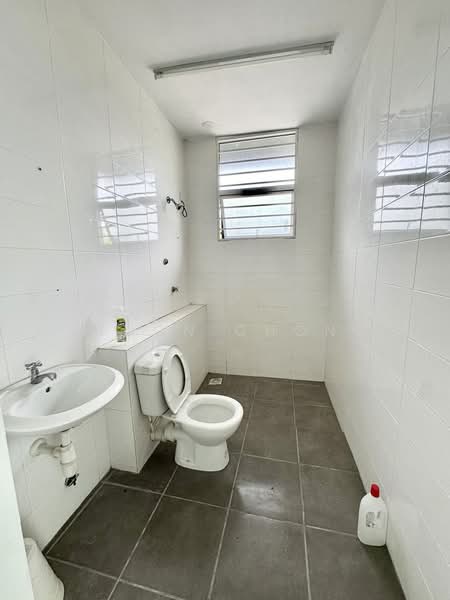 Bangi Avenue untuk Untuk Dijual - RM 600,000, Mac 2026 - Bathroom - PropertyGuru.com.my