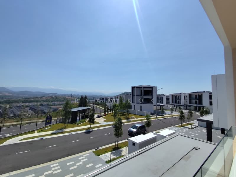 Bungalow for Sale in Seremban (Negeri Sembilan) - Ryan Kok - Master Balcony - PropertyGuru.com.my