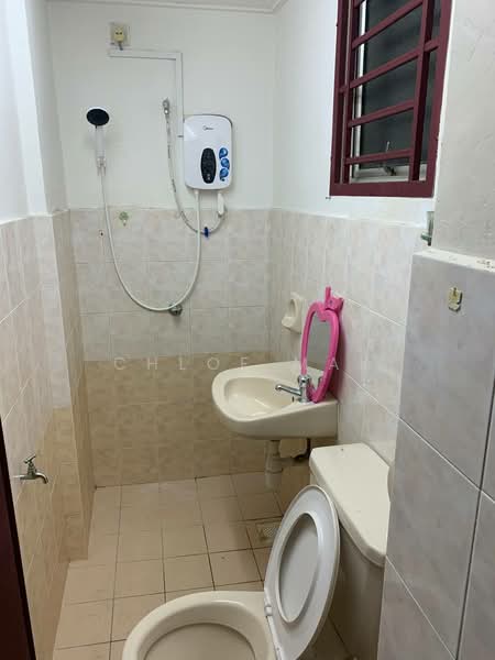 Apartment for Rent at Bayu Puteri 3 - Chloe Mak - Bathroom - PropertyGuru.com.my