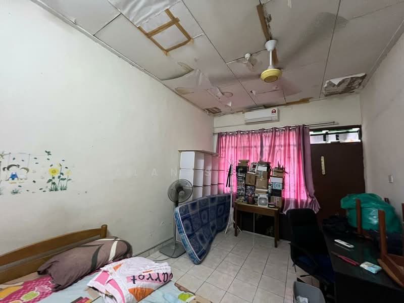 2-storey Terraced House for Sale in Taman Pelangi (Johor Bahru) - Alanis Lee - PropertyGuru.com.my