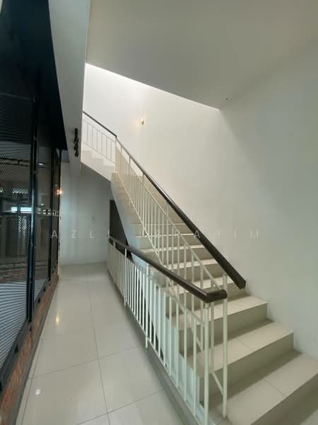 2.5-storey Terraced House for Sale in Taman Nadayu 92 (Kajang) - Azli Ibrahim - Corridor - PropertyGuru.com.my