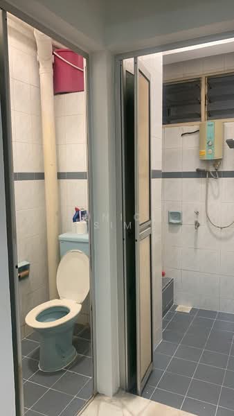 Apartment for Rent at Kuchai Entrepreneurs Park Apartment - Eunice Sim - Bathroom - PropertyGuru.com.my