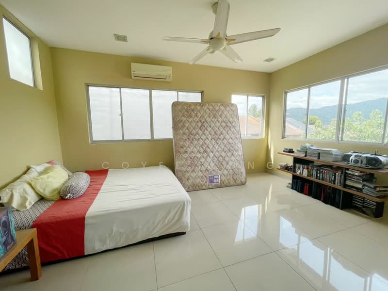 3-storey Terraced House for Sale in Sungai Buloh (Selangor) - Coyee Wong - Bedroom - PropertyGuru.com.my