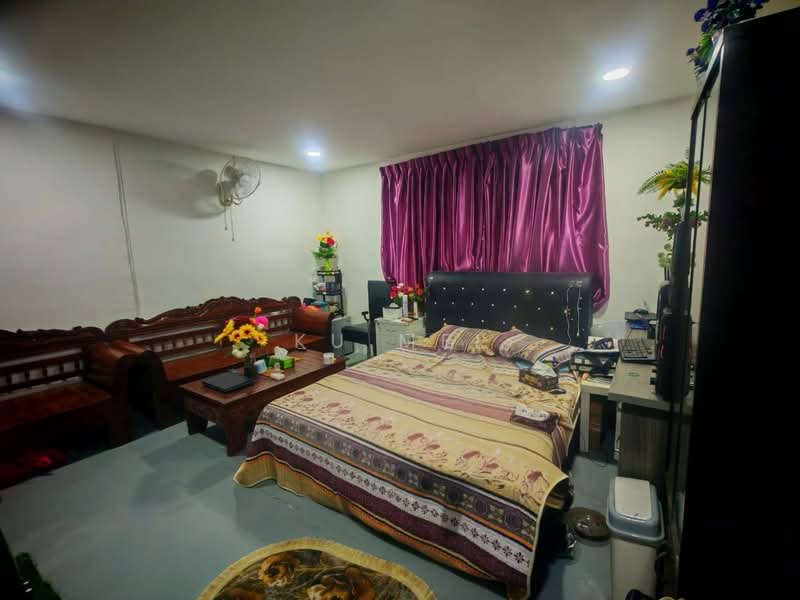 2-storey Terraced House for Sale in Taman Johor Jaya (Johor Bahru) - Ku Mei - Bedroom - PropertyGuru.com.my