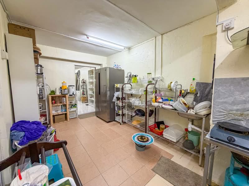 2-storey Terraced House for Sale in Kampung Tasik Tambahan (Ampang) - Azli Ibrahim - Kitchen - PropertyGuru.com.my