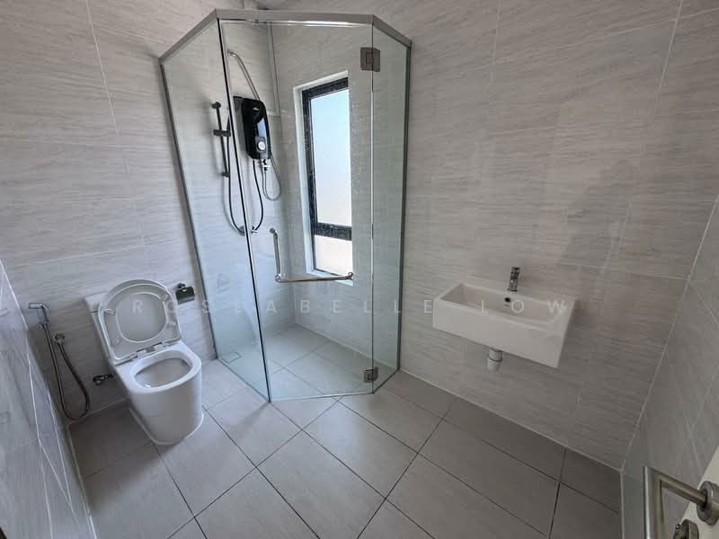 Townhouse for Rent in Semenyih (Selangor) - Roseabelle Low - Bathroom - PropertyGuru.com.my