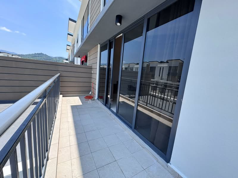 Townhouse for Rent in Semenyih (Selangor) - Roseabelle Low - Balcony - PropertyGuru.com.my