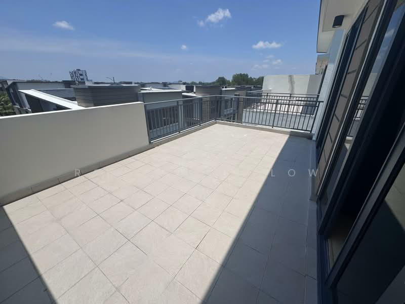 Townhouse for Rent in Semenyih (Selangor) - Roseabelle Low - Balcony - PropertyGuru.com.my