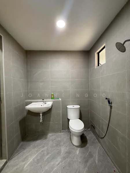 Taman Setia Indah untuk Untuk Disewa - RM 2,350 /bulan, Mac 2026 - Bathroom - PropertyGuru.com.my