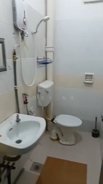 2-storey Terraced House for Sale in Taman Pertama (Cheras) - Addy Ng - Bathroom - PropertyGuru.com.my