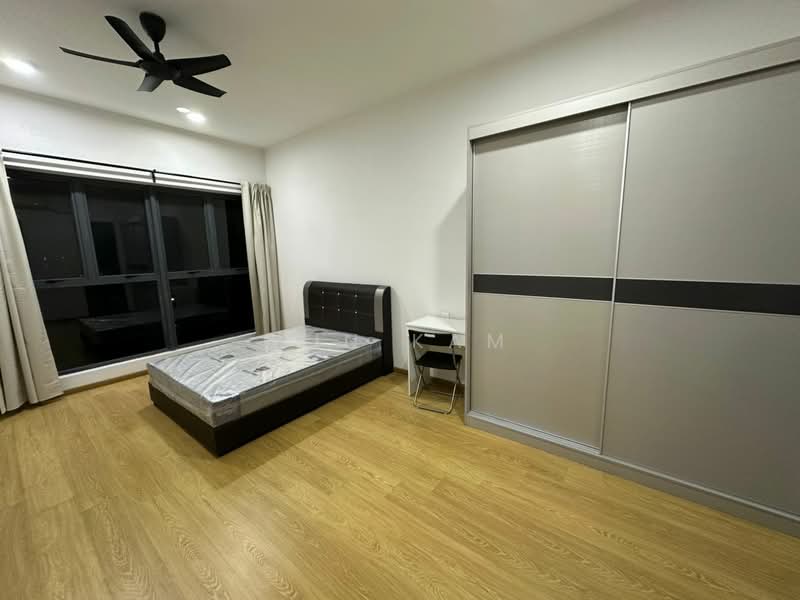 Condominium for Rent at Kings Bay @ Country Garden Danga Bay - Win Kam - Bedroom - PropertyGuru.com.my