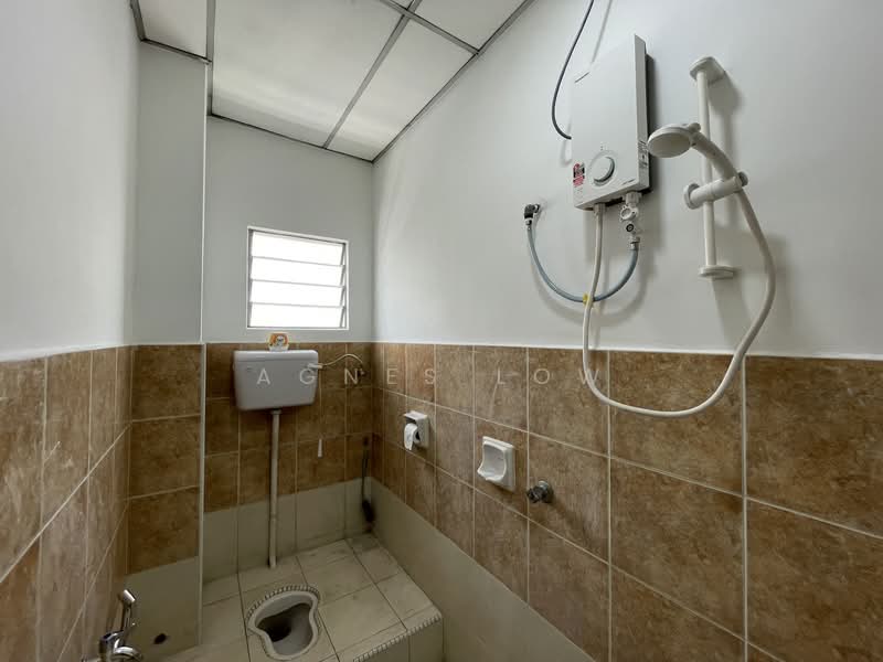 Office for Rent in Setia Tropika (Johor Bahru) - Agnes Low - Bathroom - PropertyGuru.com.my
