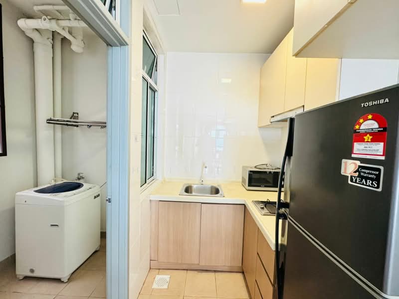 Service Residence for Sale at Pangsapuri Tanah Emas (Golden Sands) - Chris Liew - Kitchen - PropertyGuru.com.my