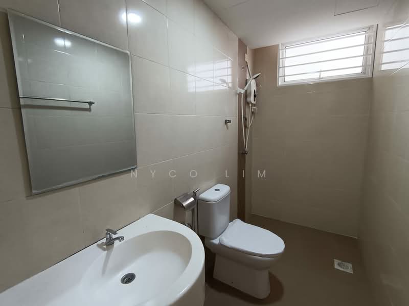 Service Residence for Sale at MH Platinum Residence - Nyco Lim - Bathroom - PropertyGuru.com.my