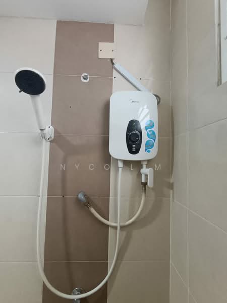 Service Residence for Sale at MH Platinum Residence - Nyco Lim - Bathroom - PropertyGuru.com.my